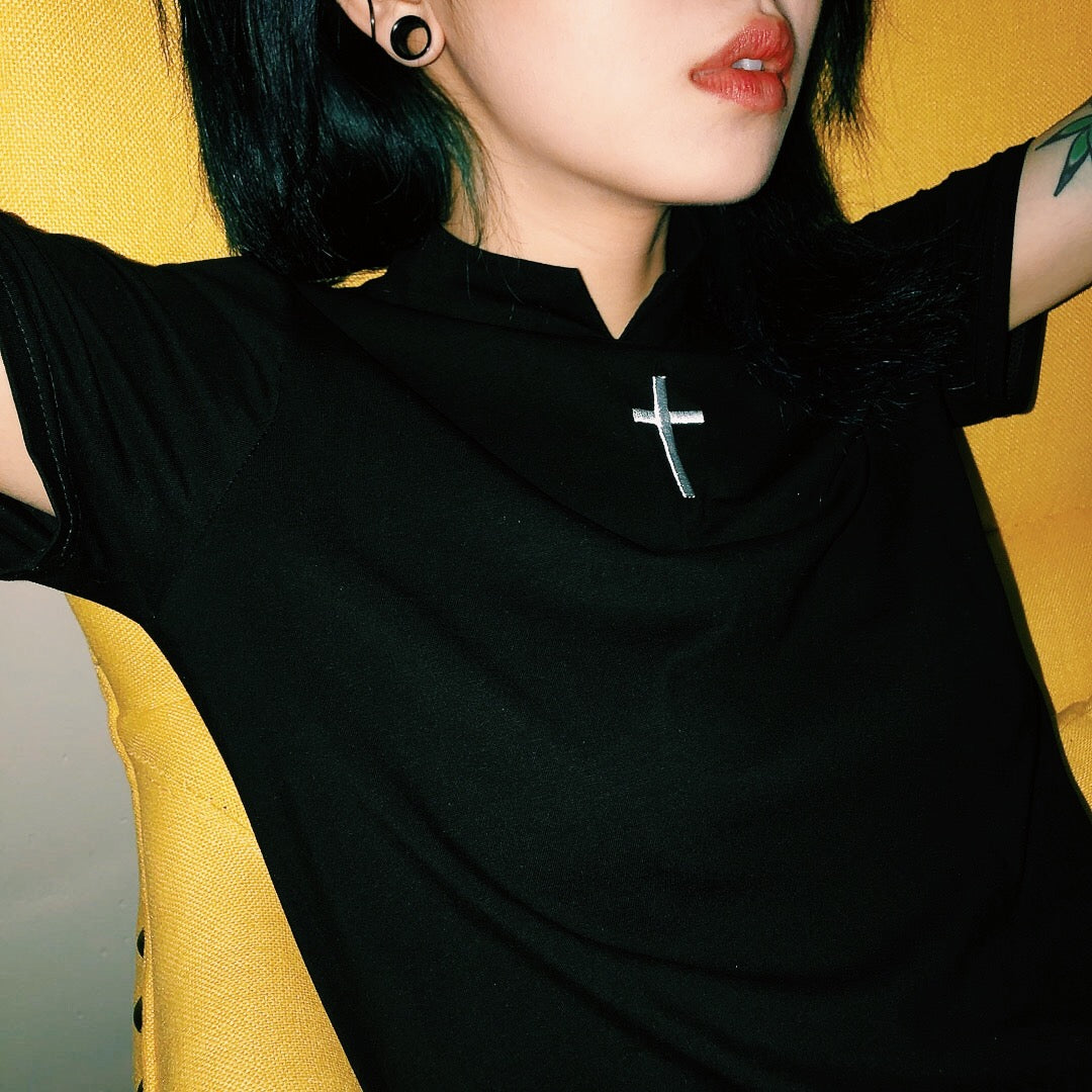 Urban Cross Tee: Hip-Hop Short Sleeve